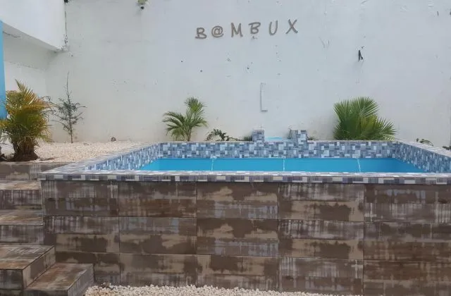 Hotel Bambux Colonial pool Santo Domingo